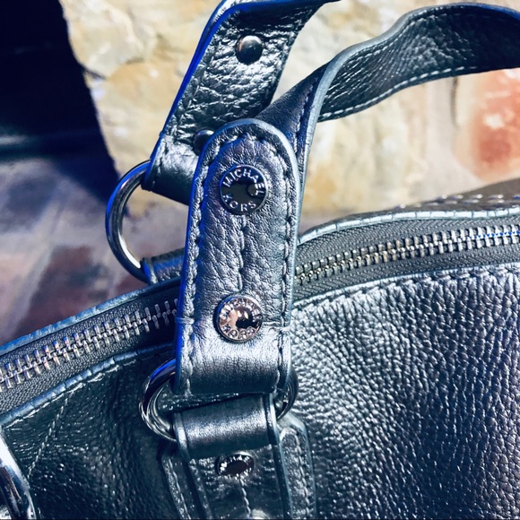 SOLD -  Michael Kors Metallic Silver Tote - EUC - Picture 3 of 10